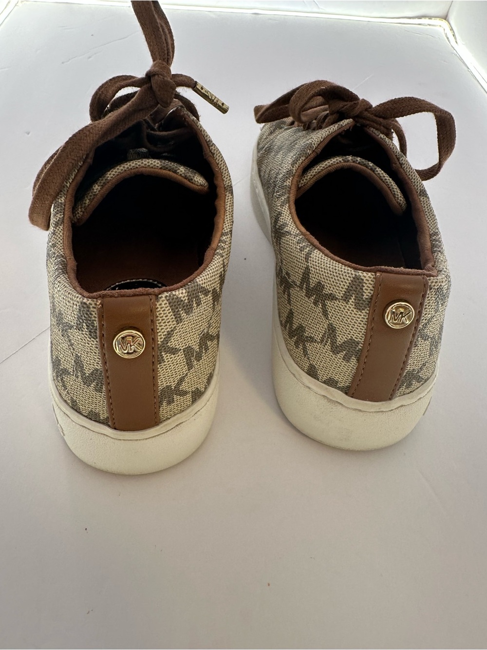 Michael Kors MK Monogram Lace-Up Sneakers Brown Beige Logo Shoes Size 5.5M - Picture 2 of 6